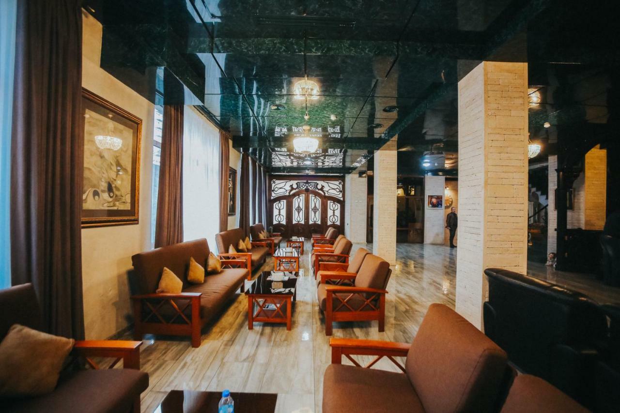 Hotel Wine Palace Tbilisi ภายนอก รูปภาพ